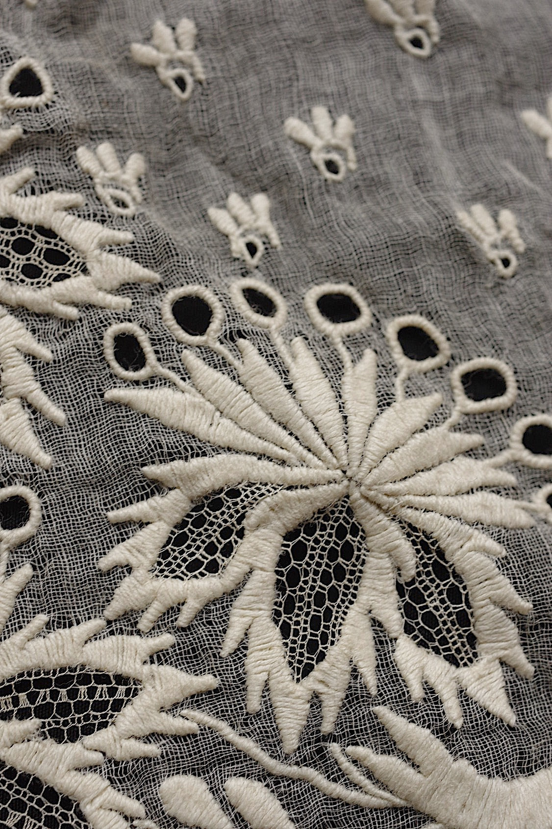 アンティークレース　dentelle antique アンティークレース　刺繍ケープ .FR a l'epoque