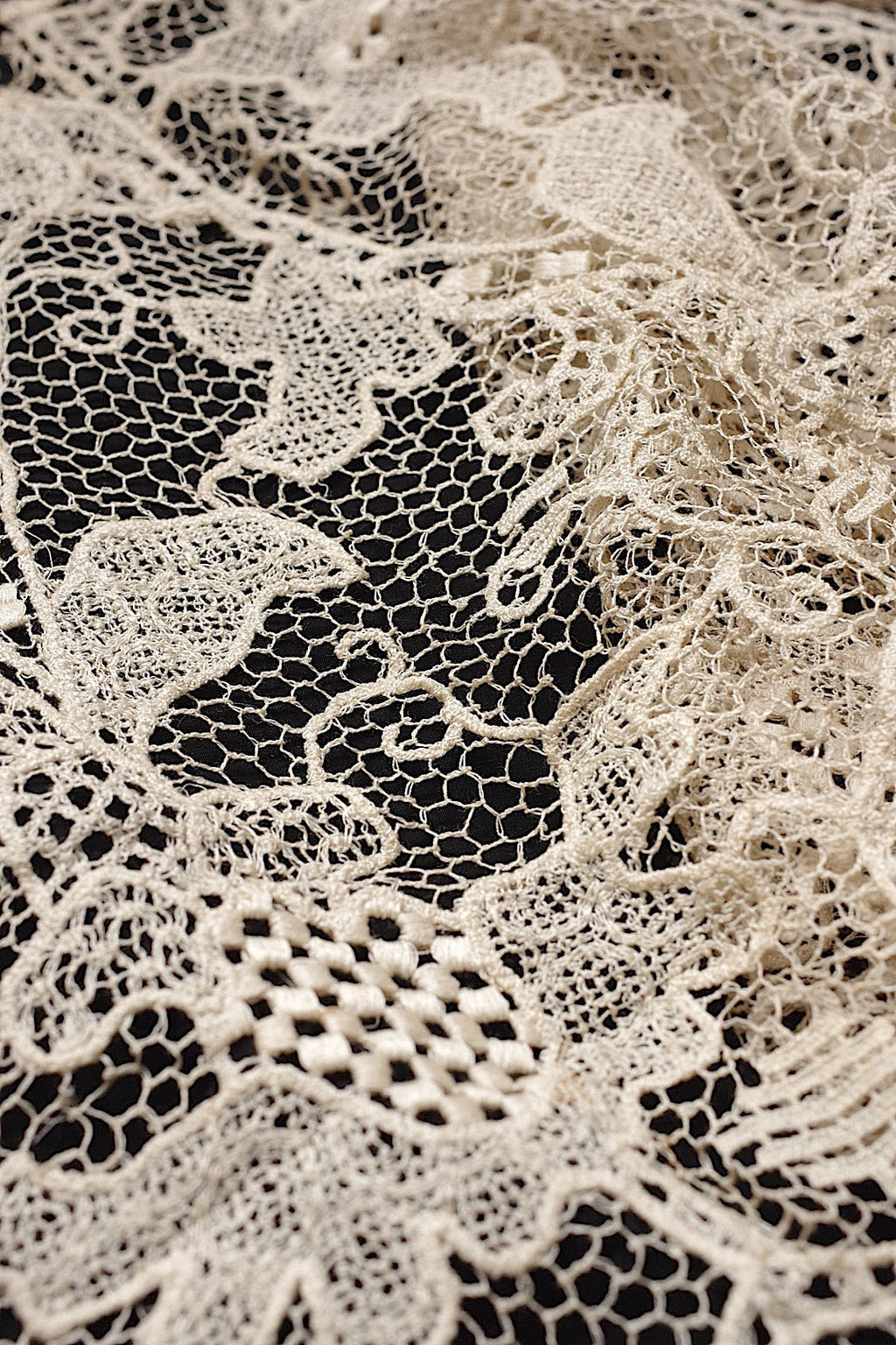 アンティークレース　dentelle antique アンティークレース　回収品　レース生地 .FR a l'epoque