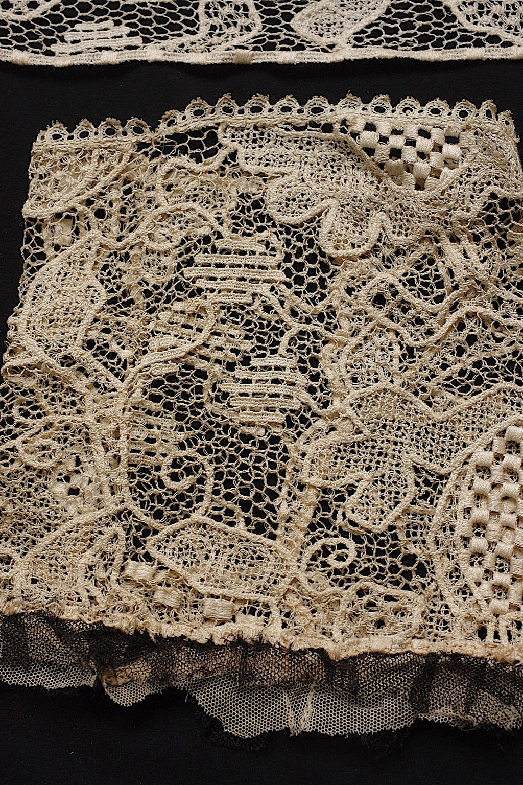 アンティークレース　dentelle antique アンティークレース　回収品　レース生地 .FR a l'epoque
