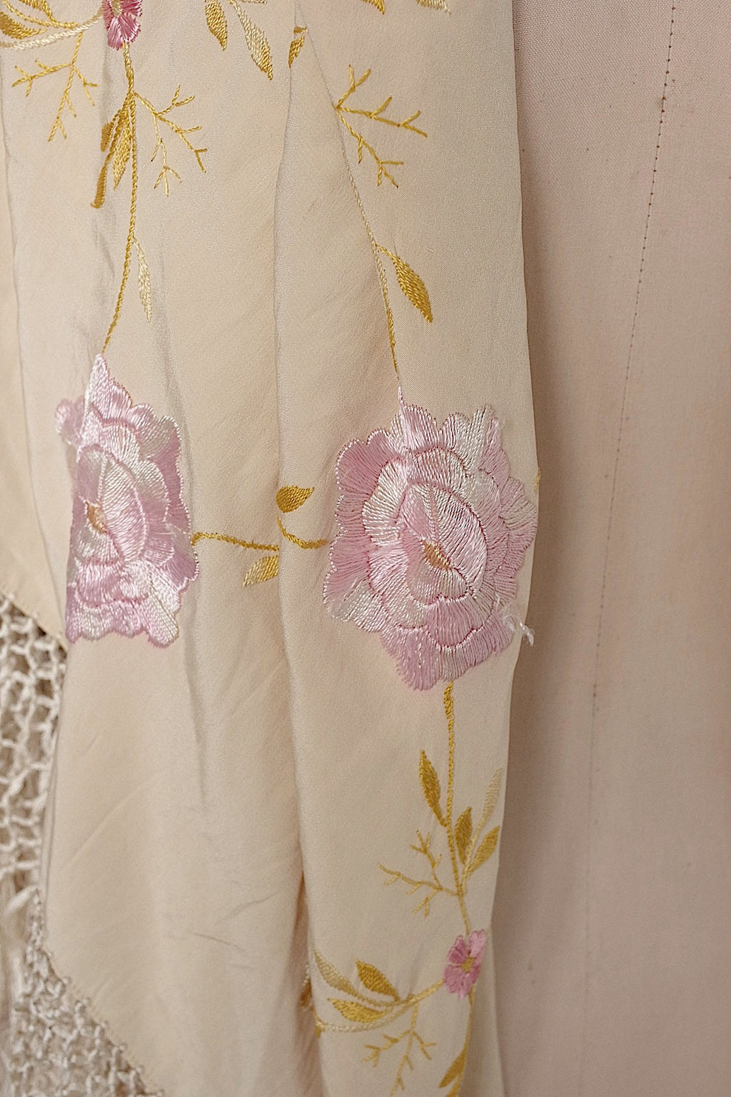 アンティークショール　châle antique アンティーク刺繍　ショール1 .FR a l'epoque