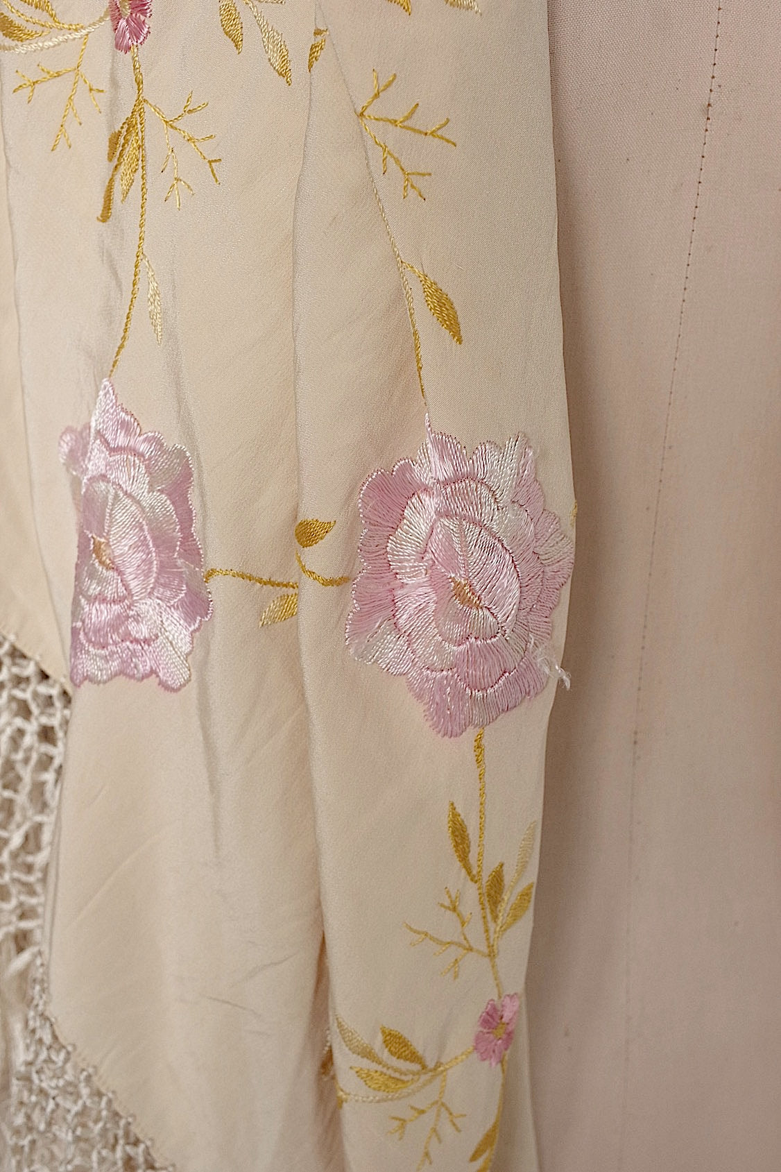 アンティークショール　châle antique アンティーク刺繍　ショール1 .FR a l'epoque