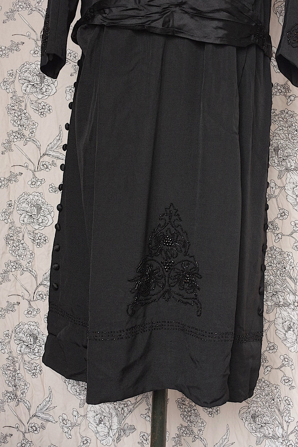 アンティーク古着　vêtement antique アンティークワンピース　くろ .FR a l'epoque