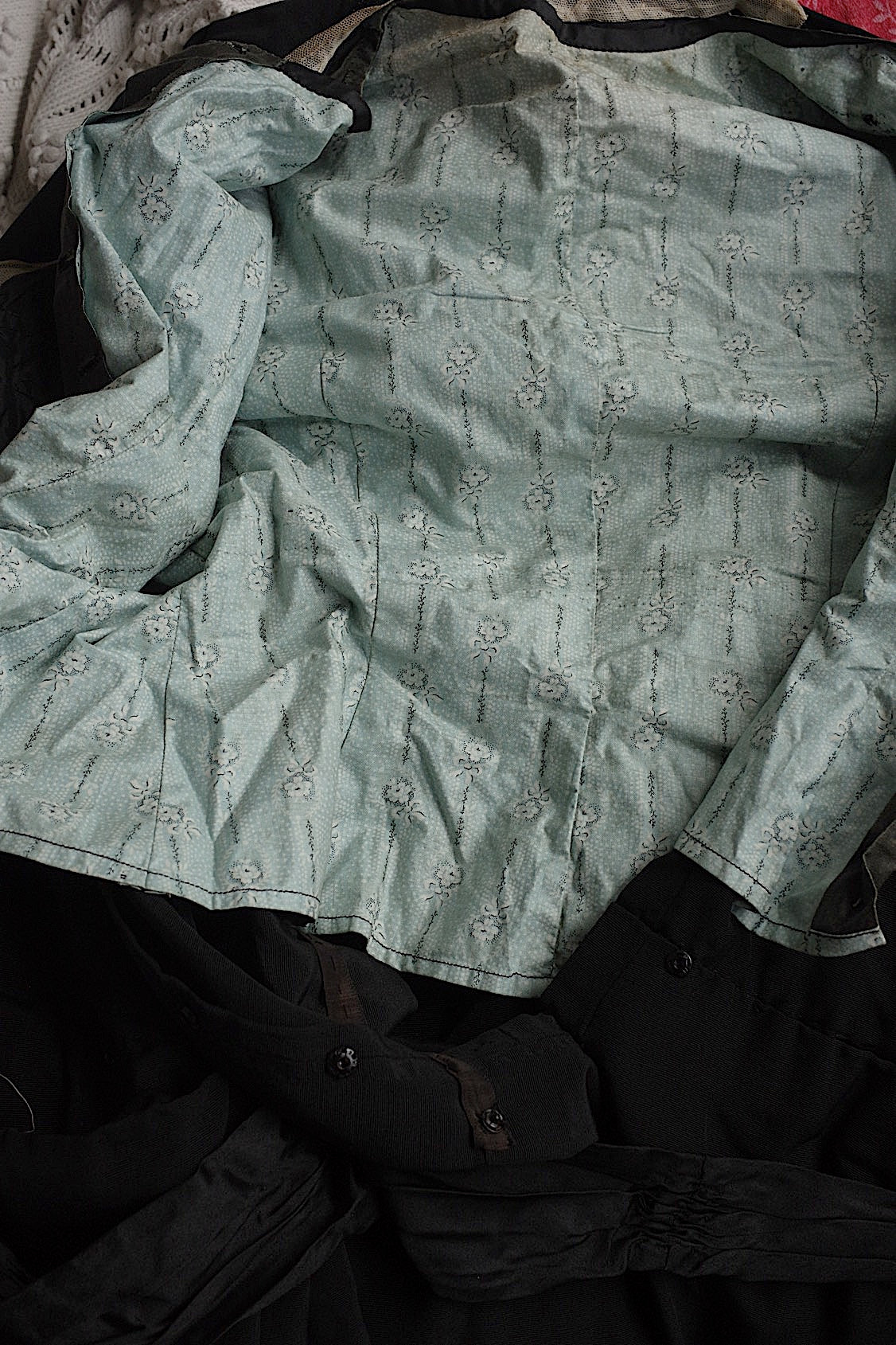 アンティーク古着　vêtement antique アンティークワンピース　くろ .FR a l'epoque