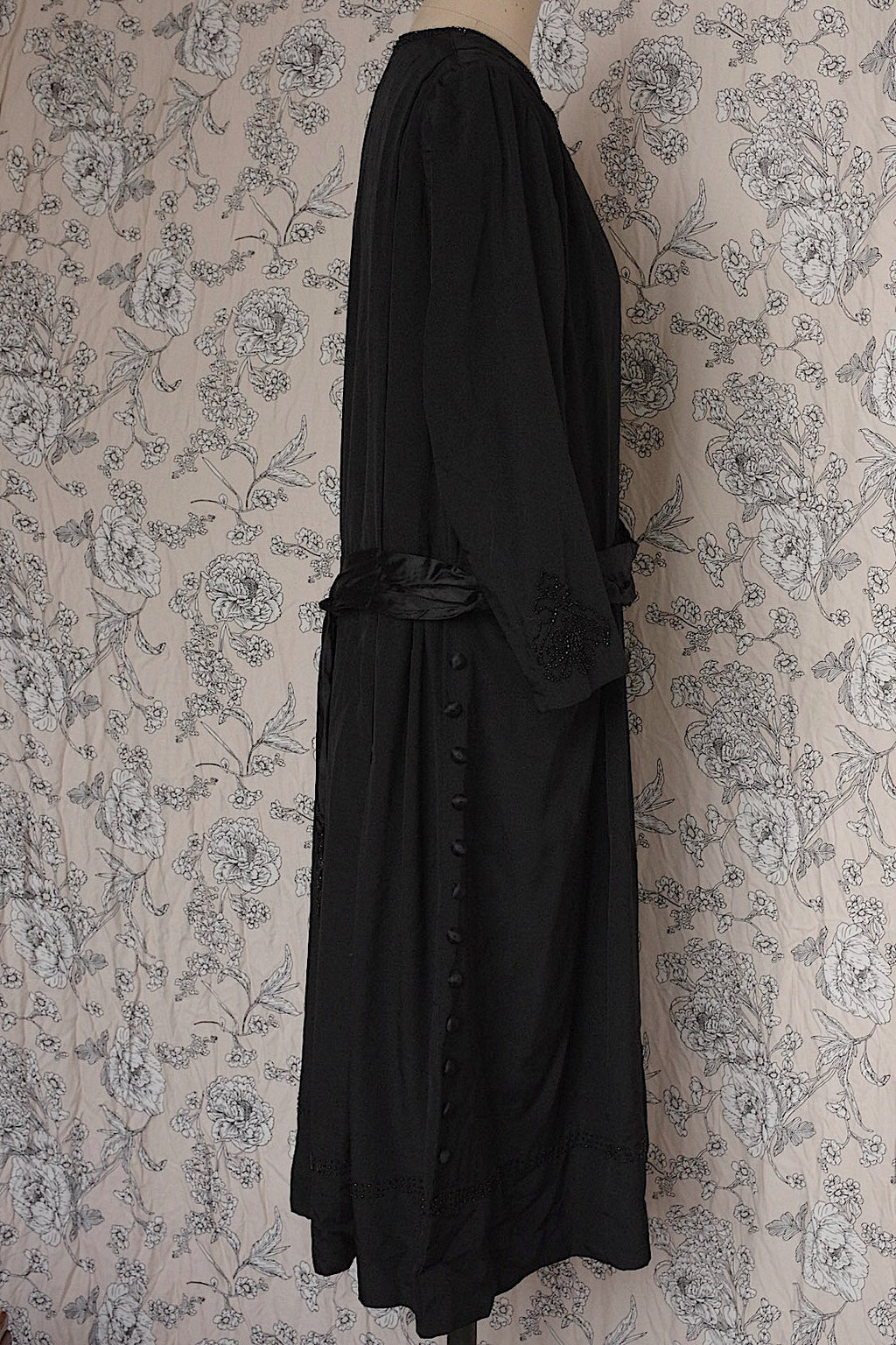 アンティーク古着　vêtement antique アンティークワンピース　くろ .FR a l'epoque