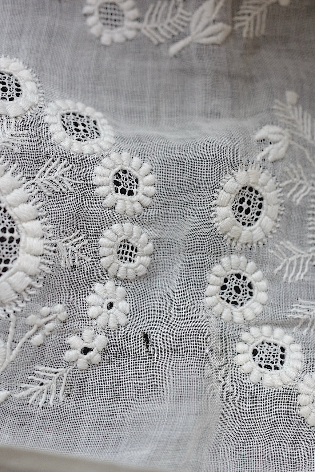 アンティークレース　dentelle antique アンティークレース 刺繍ボネ .FR a l'epoque
