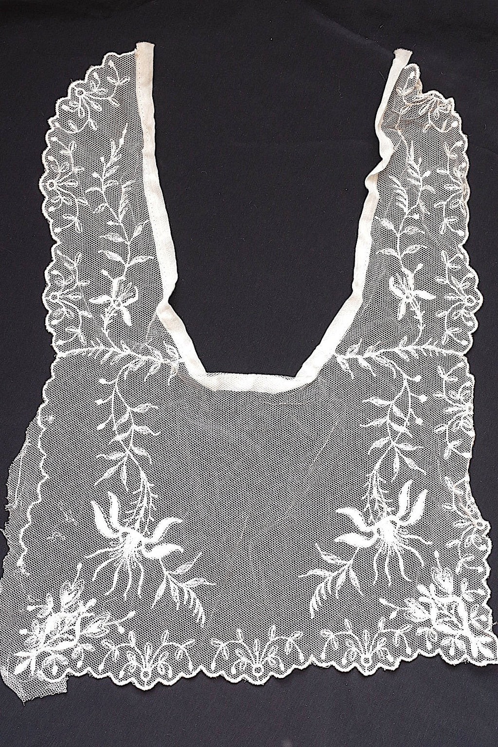 アンティークレース　dentelle antique アンティークレース 刺繍　襟lot .FR a l'epoque