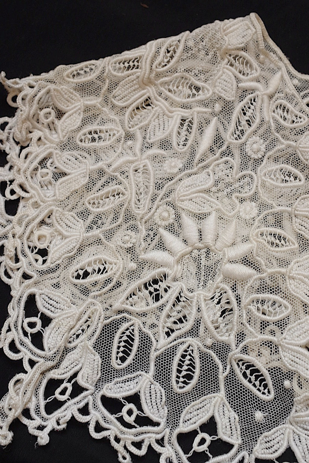 アンティークレース　dentelle antique アンティークレース 刺繍　襟lot .FR a l'epoque
