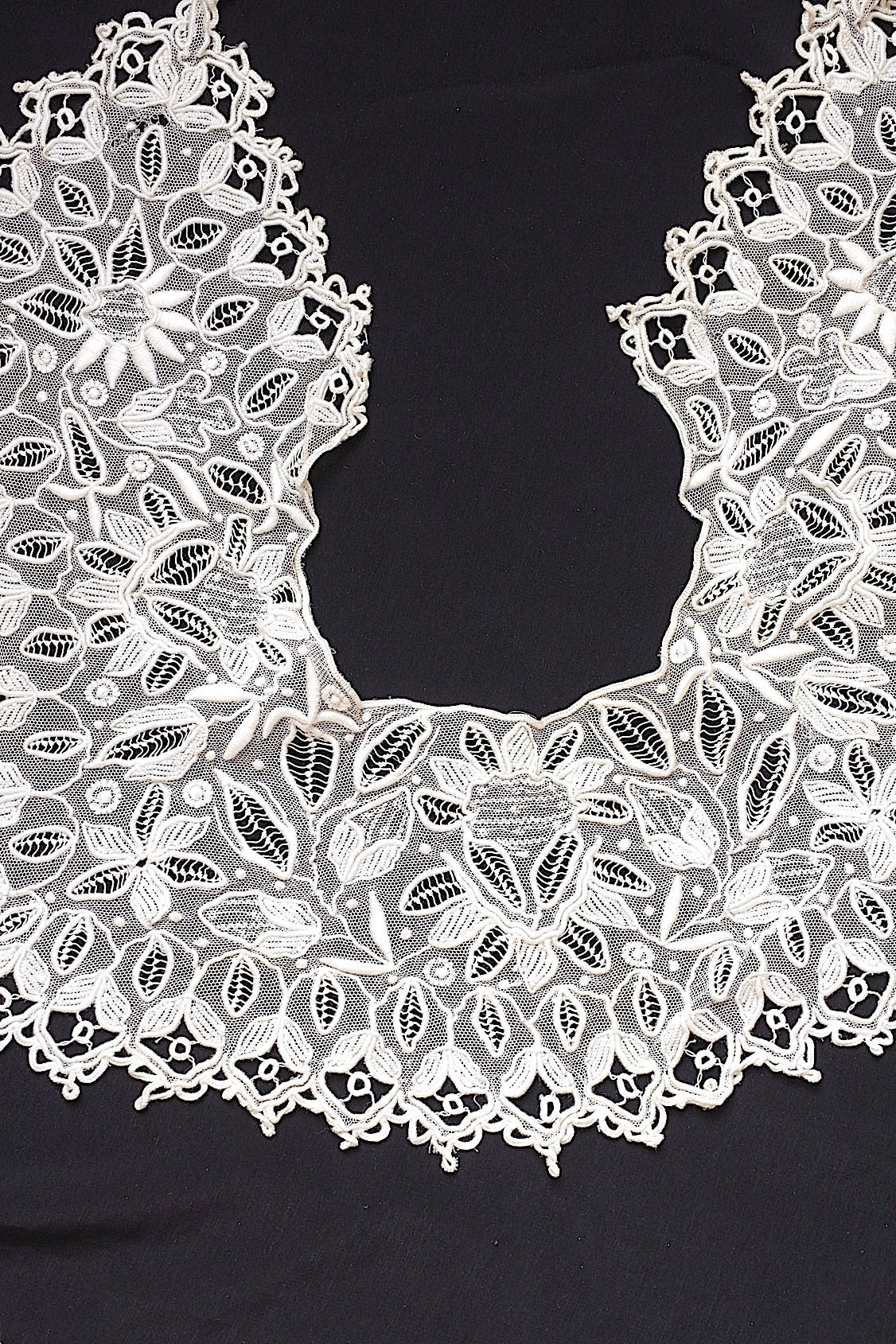 アンティークレース　dentelle antique アンティークレース 刺繍　襟lot .FR a l'epoque
