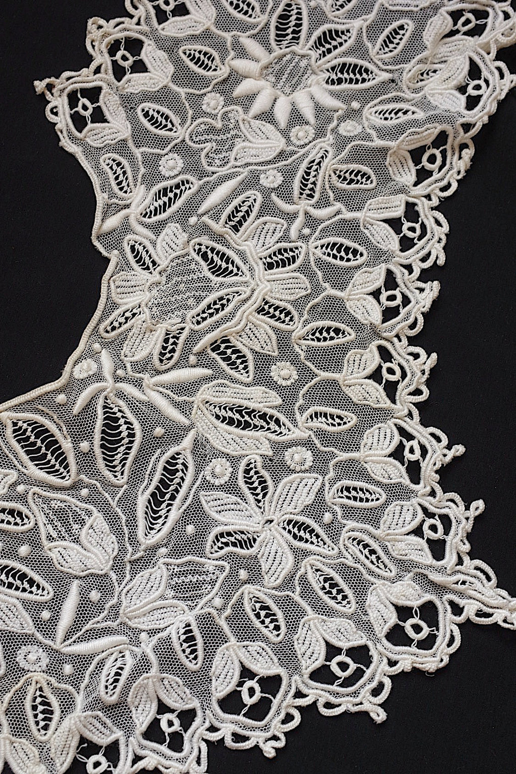 アンティークレース　dentelle antique アンティークレース 刺繍　襟lot .FR a l'epoque