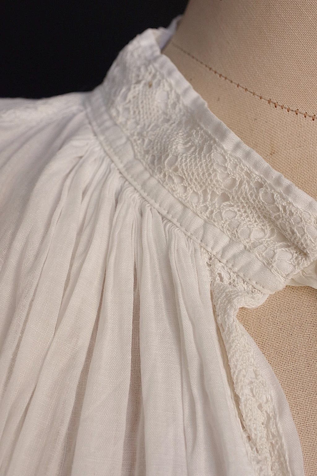 アンティーク古着　vêtement antique アンティーク教会チュニック　surplis2 .FR a l'epoque