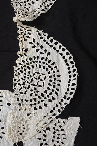 アンティークレース　dentelle antique アンティーク刺繍　ハギレ1 .FR a l'epoque