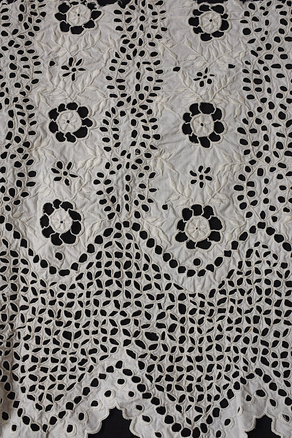 アンティークレース　dentelle antique アンティーク刺繍　ハギレ1 .FR a l'epoque