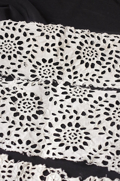 アンティークレース　dentelle antique アンティーク刺繍　ハギレ1 .FR a l'epoque