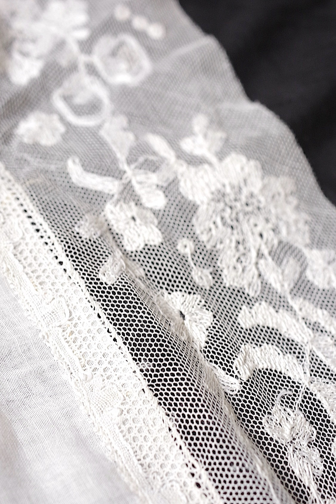 アンティークレース　dentelle antique アンティーク刺繍　クロス .FR a l'epoque