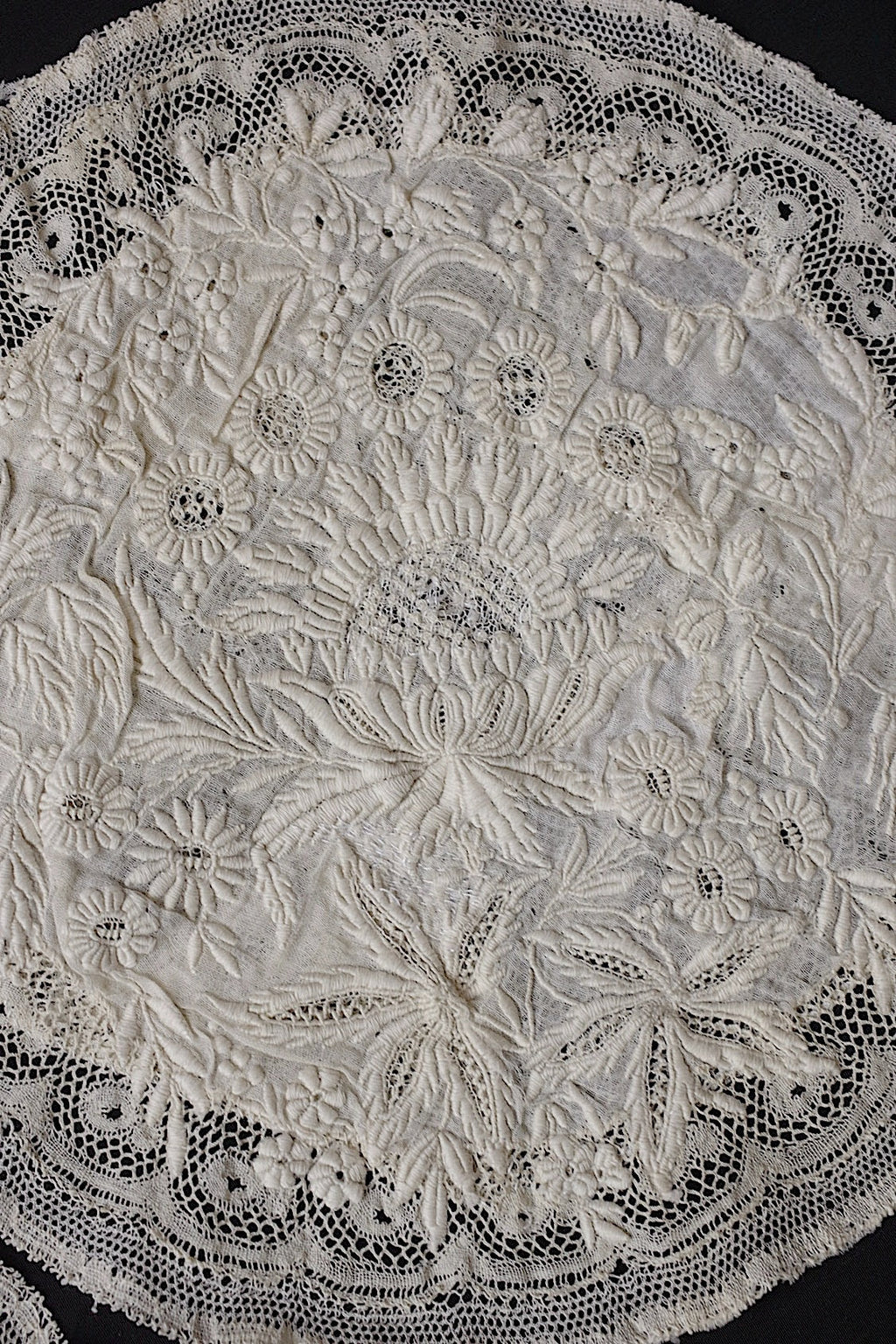 アンティークレース　dentelle antique アンティーク刺繍　３枚　4 .FR a l'epoque