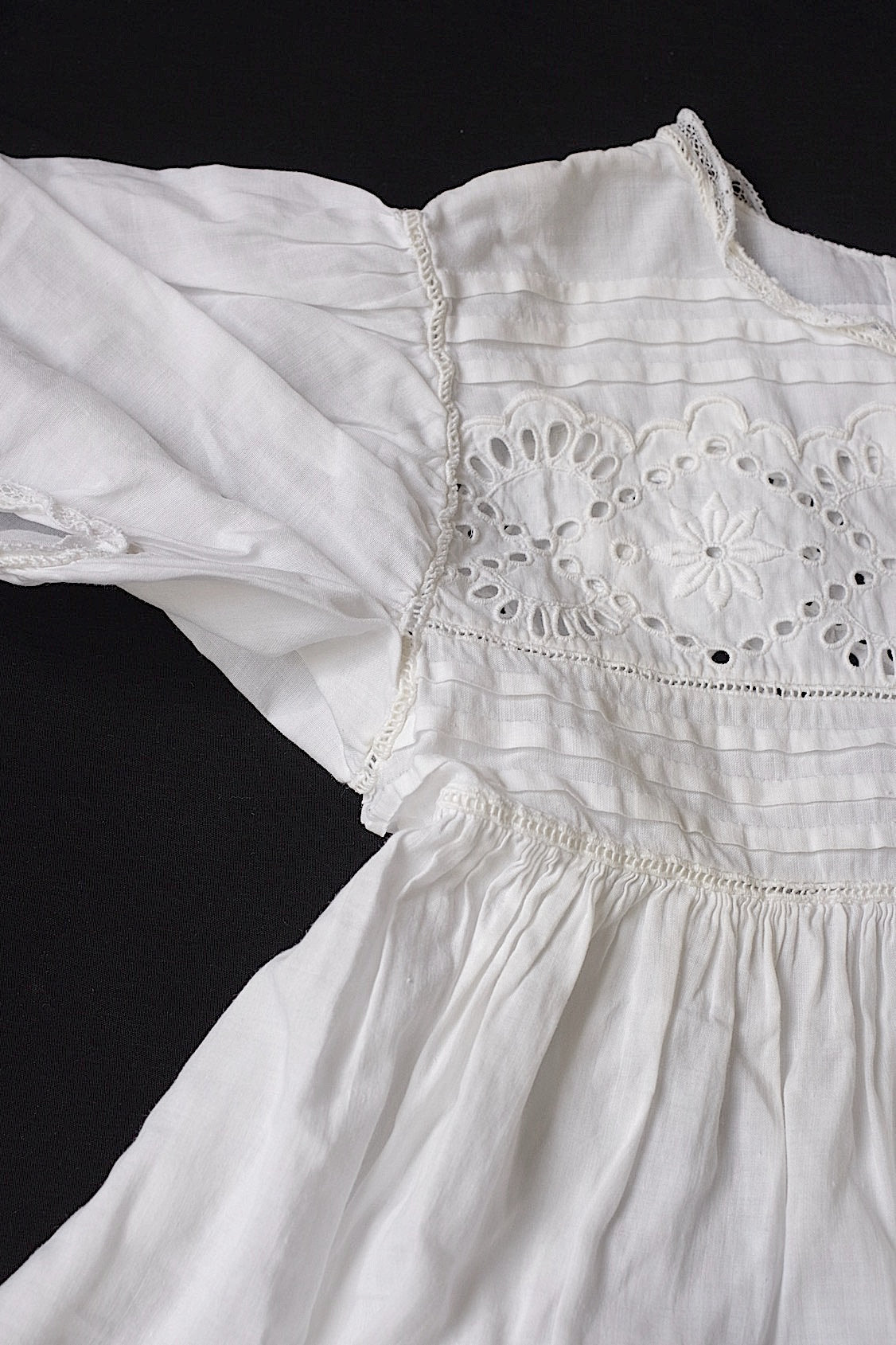 アンティーク子供服　vêtement antique アンティーク子供服ワンピース .FR a l'epoque