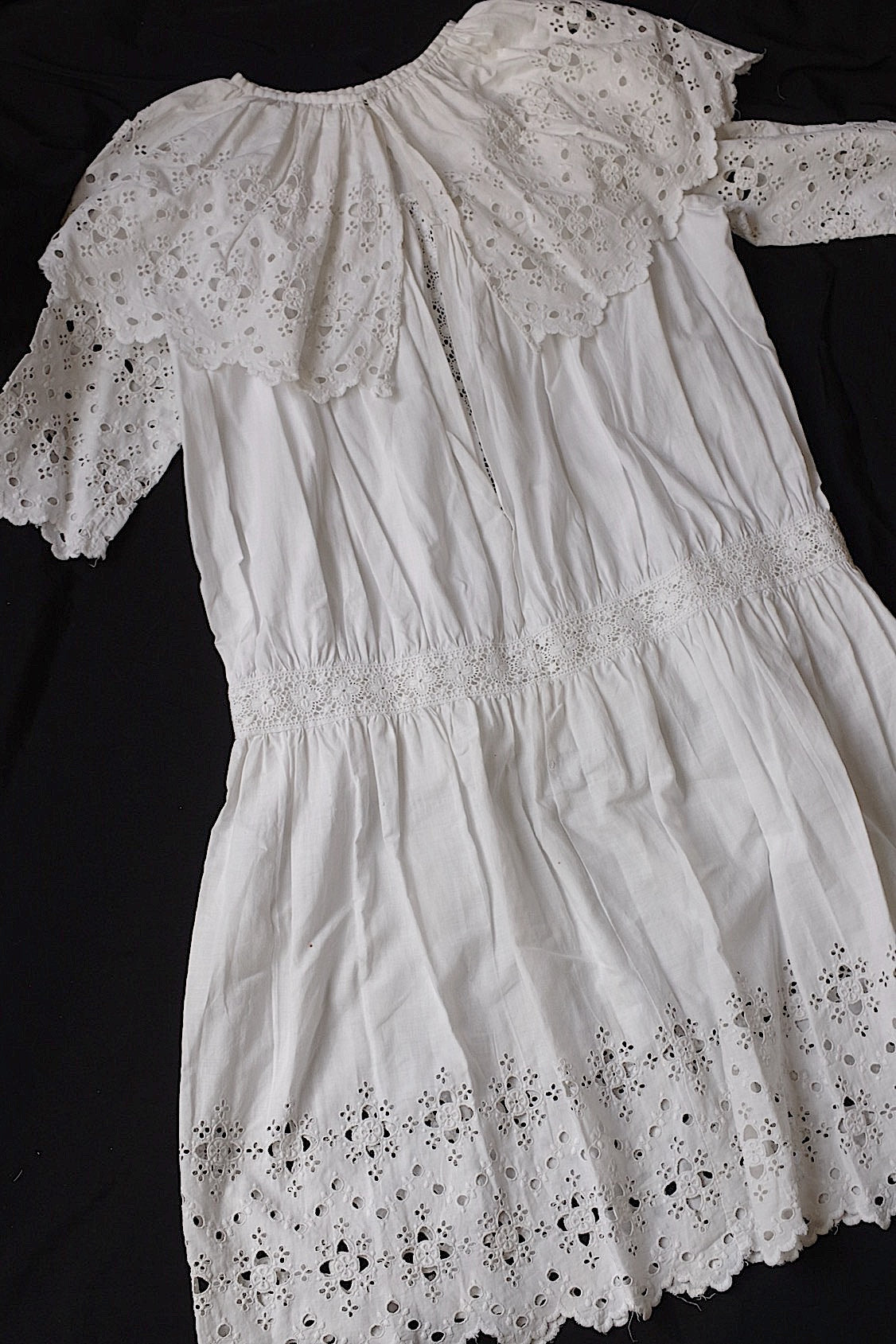 アンティーク子供服　vêtement antique アンティーク子供服ワンピース2 .FR a l'epoque
