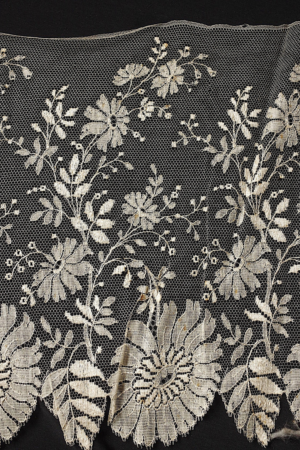 アンティークレース　dentelle antique アンティークレース　265cm .FR a l'epoque