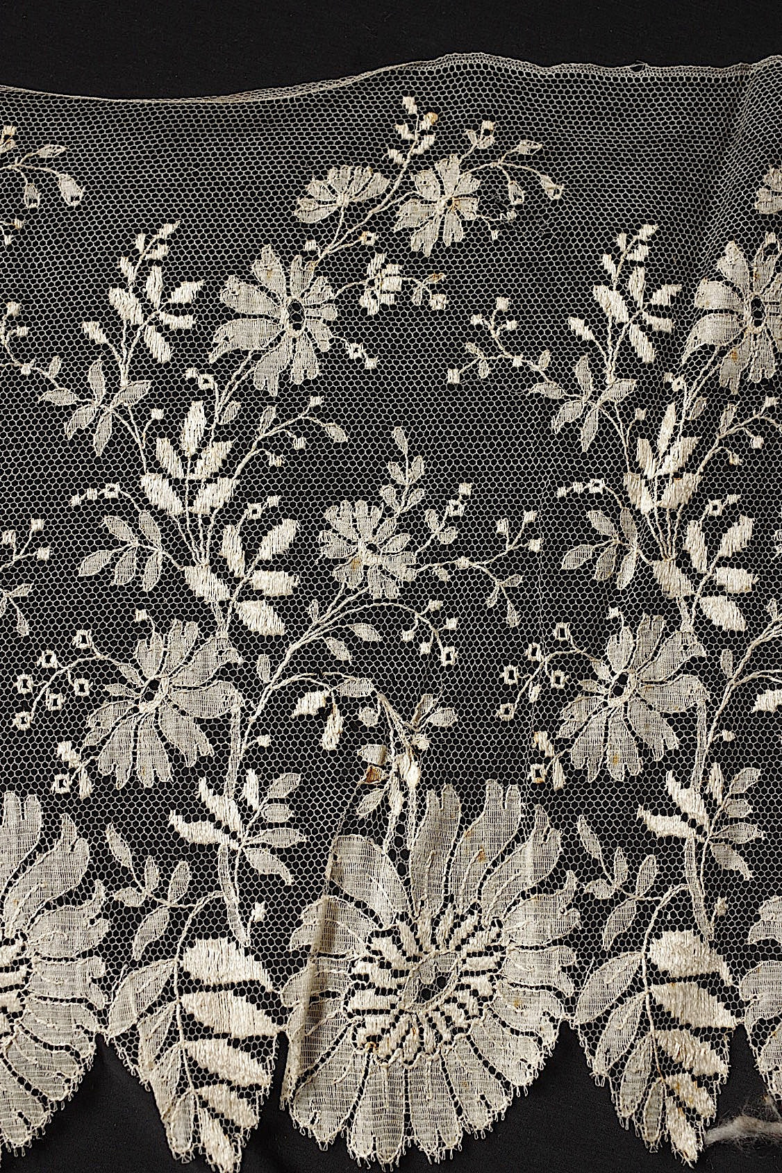 アンティークレース　dentelle antique アンティークレース　265cm .FR a l'epoque
