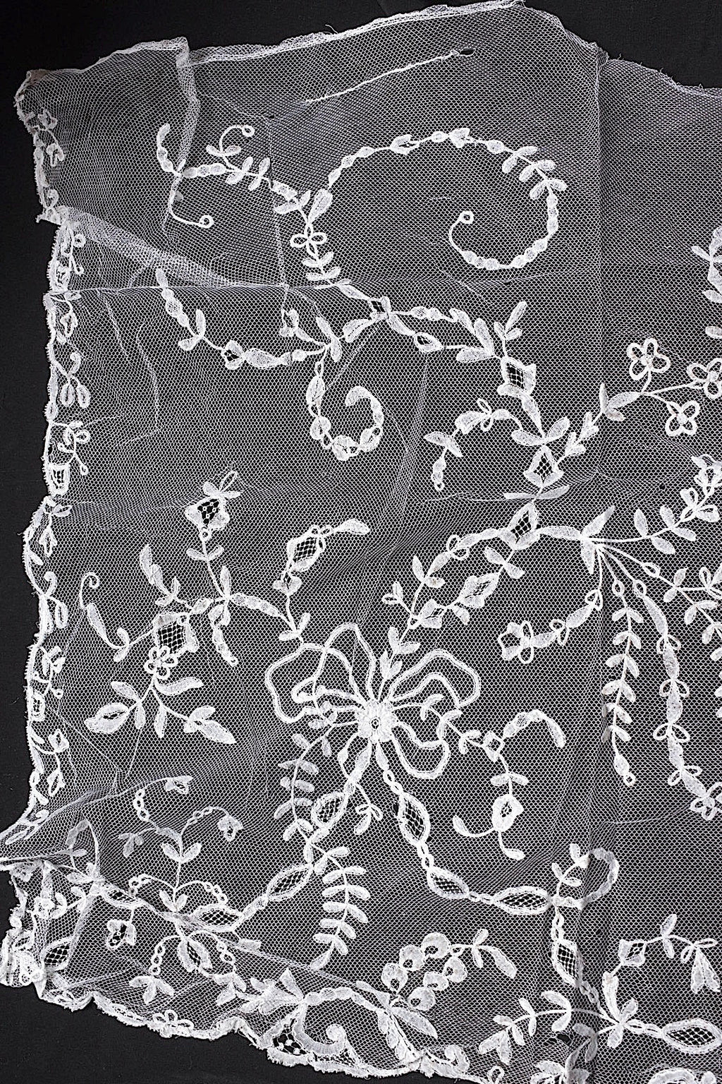 アンティークレース　dentelle antique アンティークレース　アプリカッションアングレテール123cm .FR a l'epoque