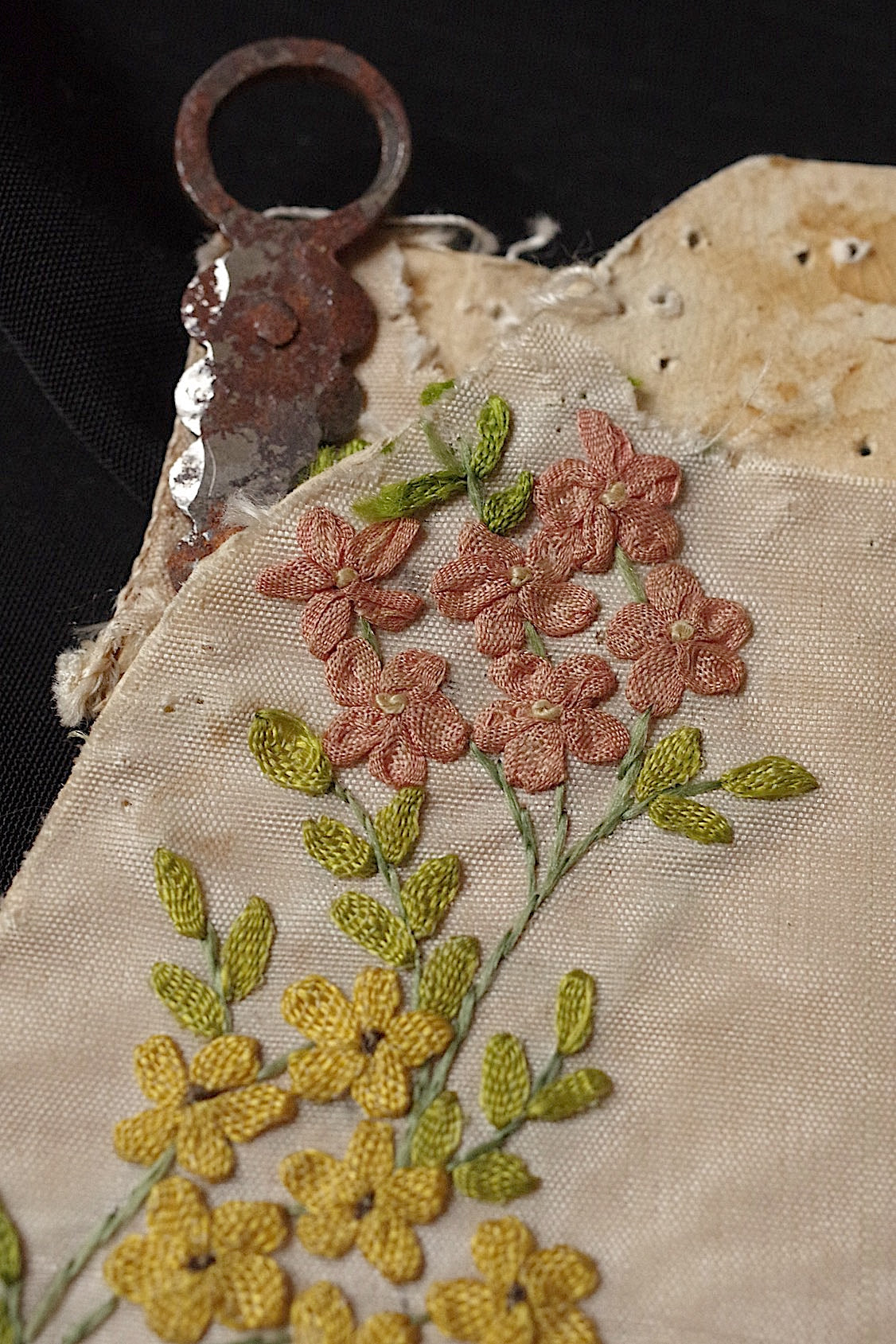 アンティークレース　dentelle antique アンティーク刺繍　パースpiece .FR a l'epoque