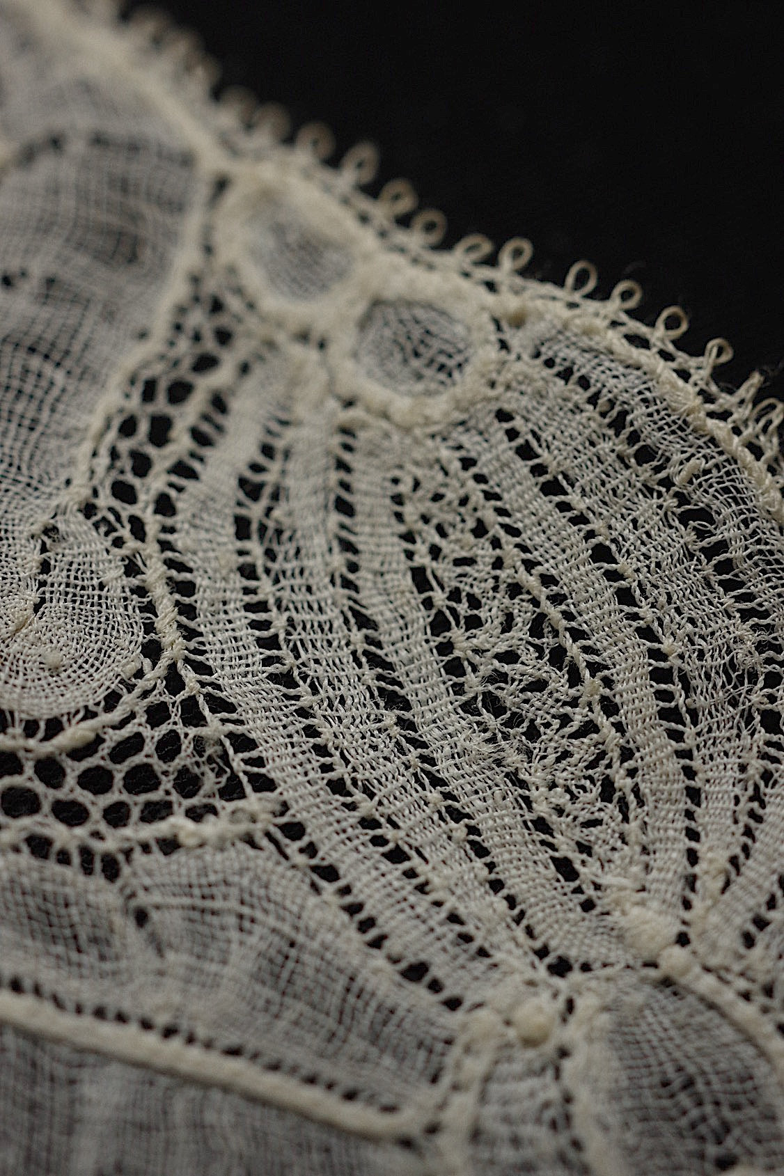 アンティークレース　dentelle antique アンティークレース　バンシュ .FR a l'epoque