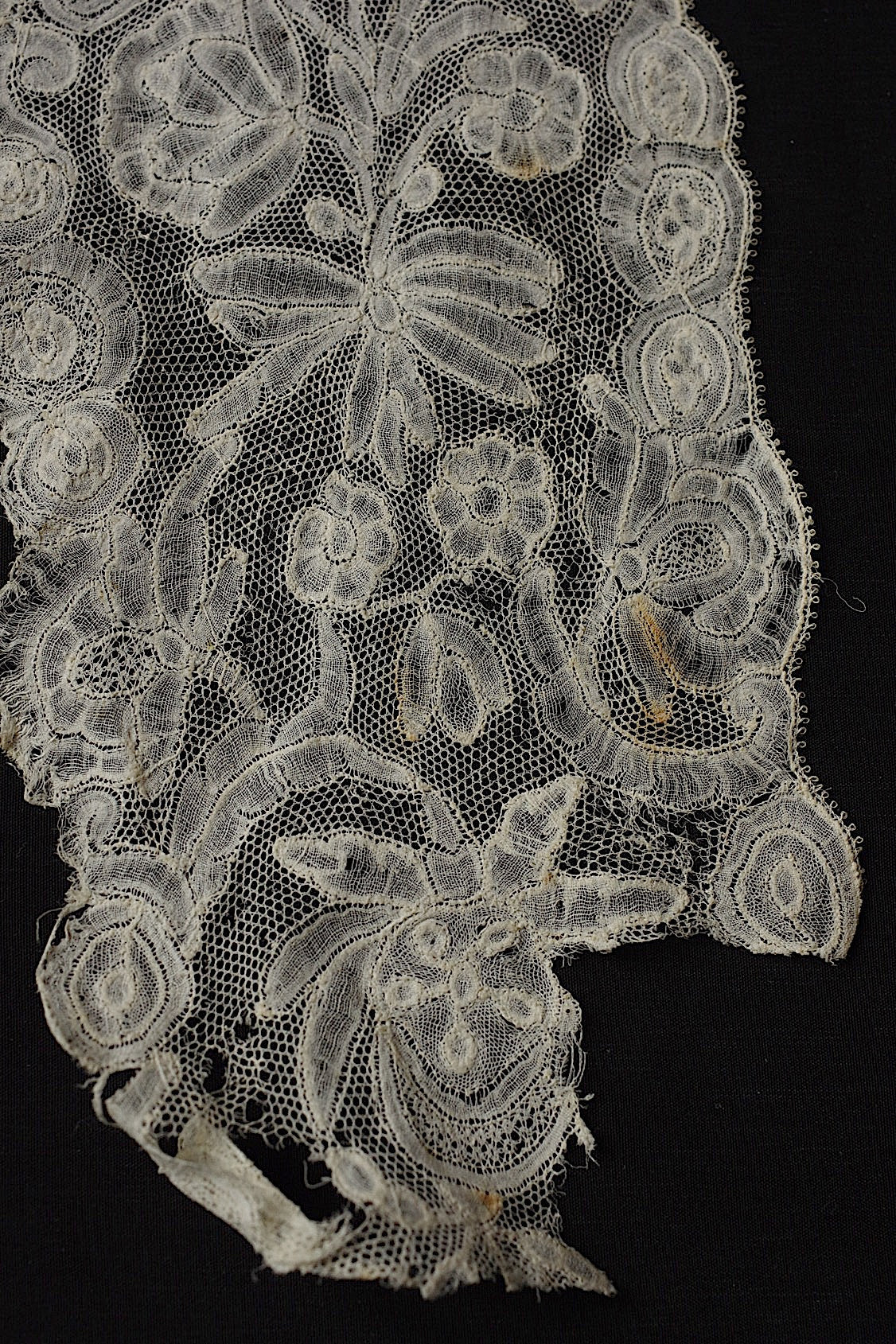 アンティークレース　dentelle antique アンティークレース　バンシュ .FR a l'epoque