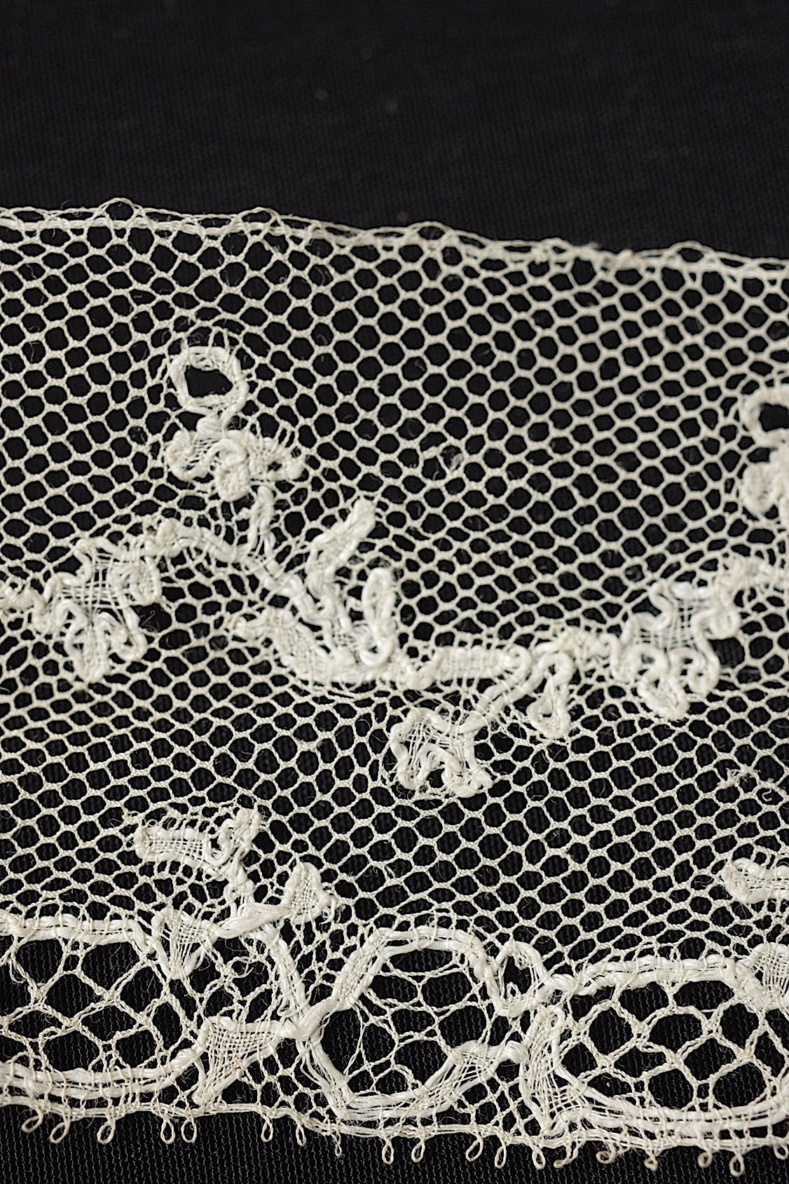 アンティークレース　dentelle antique アンティークレース　170cm 124cm 95cm .FR a l'epoque