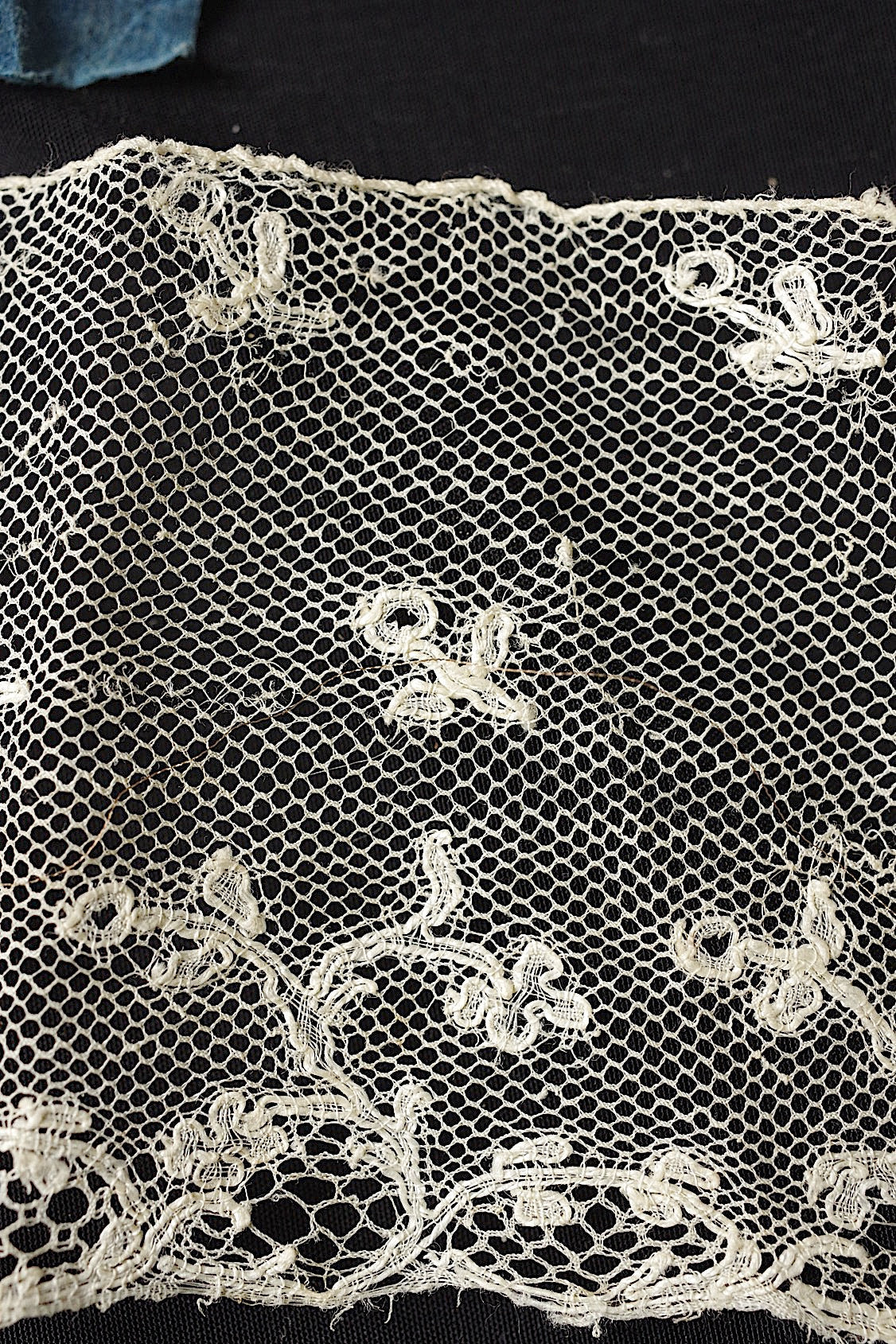アンティークレース　dentelle antique アンティークレース　170cm 124cm 95cm .FR a l'epoque