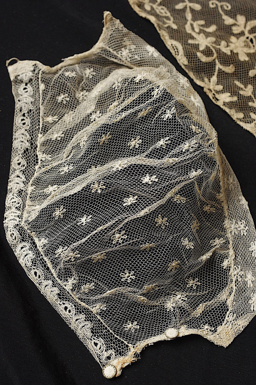 アンティークレース　dentelle antique アンティークレース　曲線　カフス .FR a l'epoque