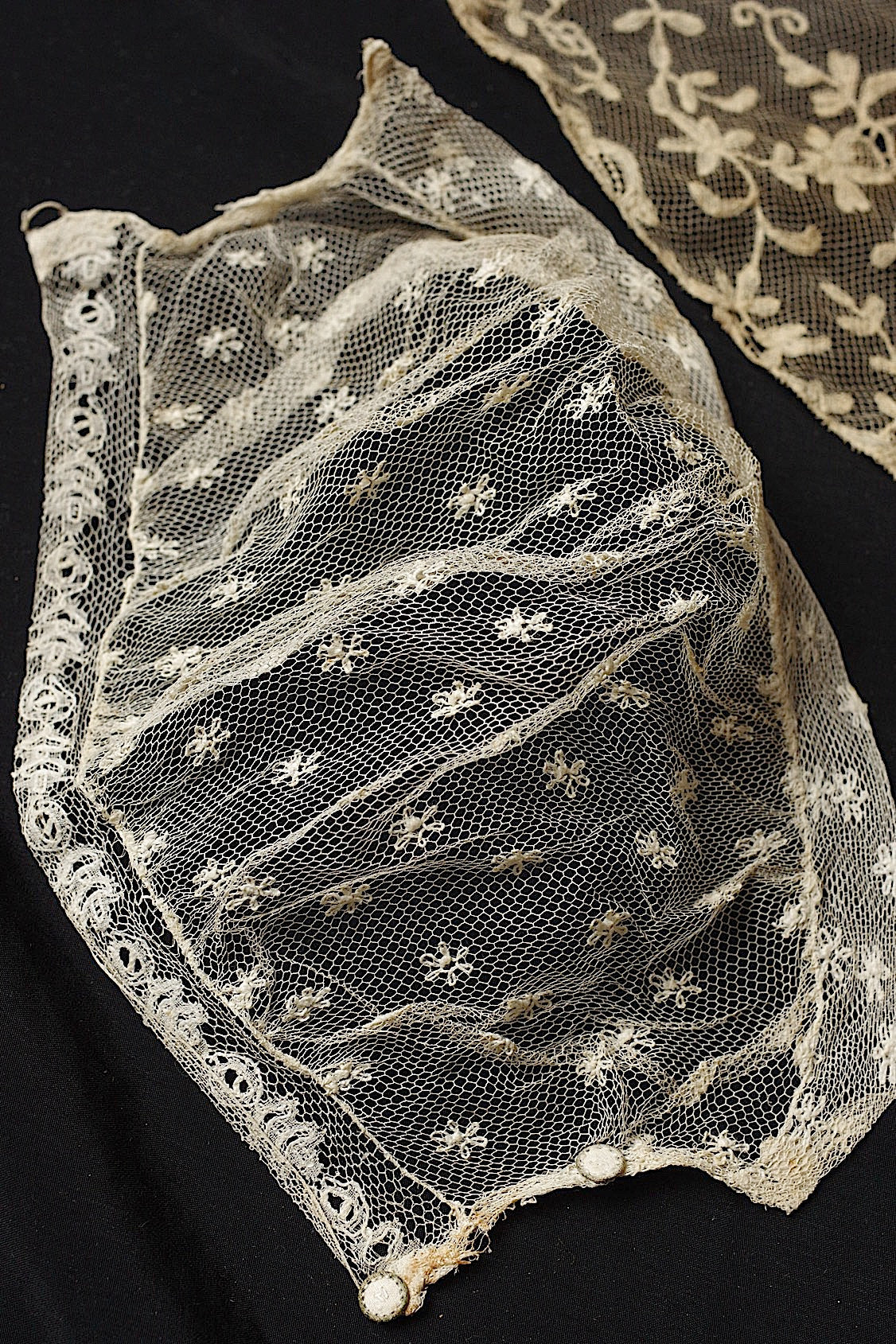 アンティークレース　dentelle antique アンティークレース　曲線　カフス .FR a l'epoque