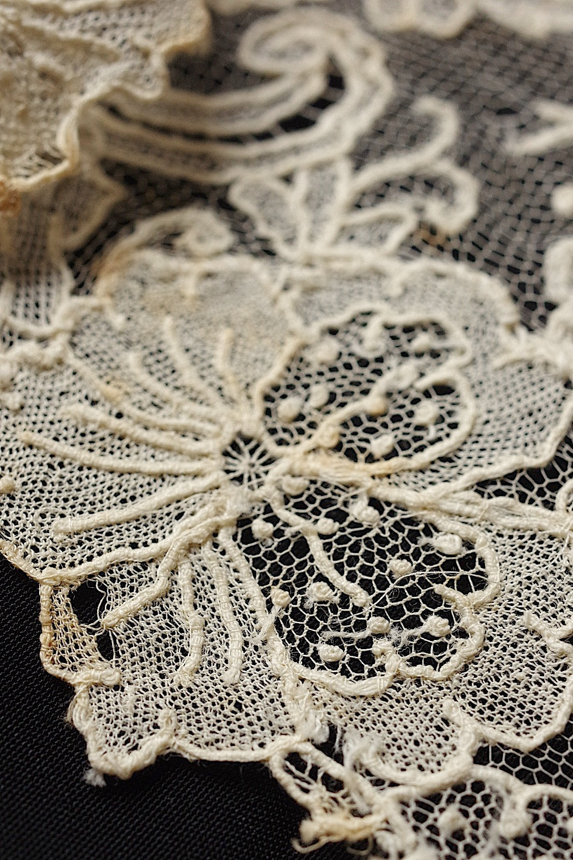 アンティークレース　dentelle antique アンティークレース　ブリュクセルレース　 .FR a l'epoque