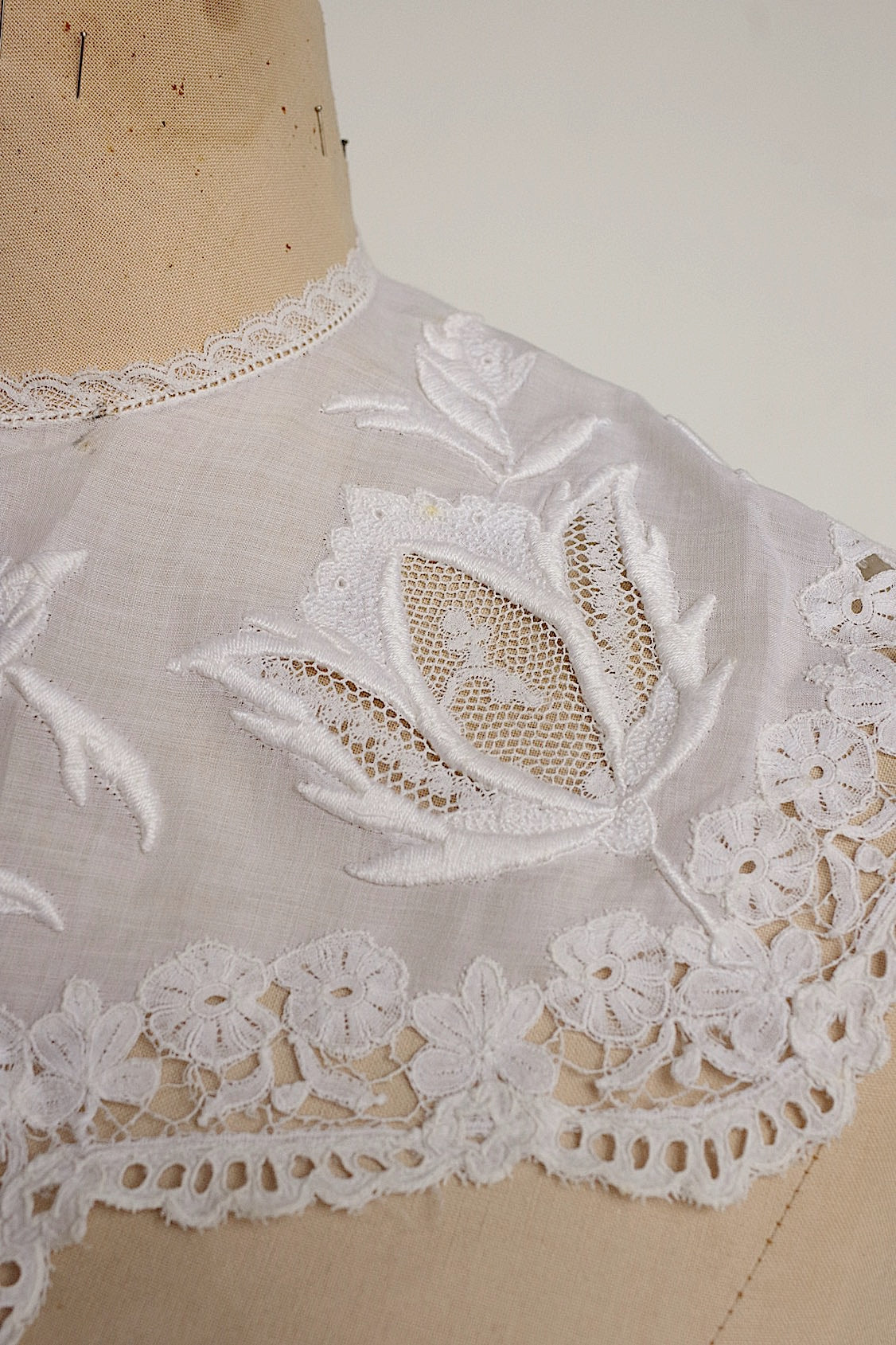 アンティークレース　dentelle antique アンティークレース　襟1 .FR a l'epoque
