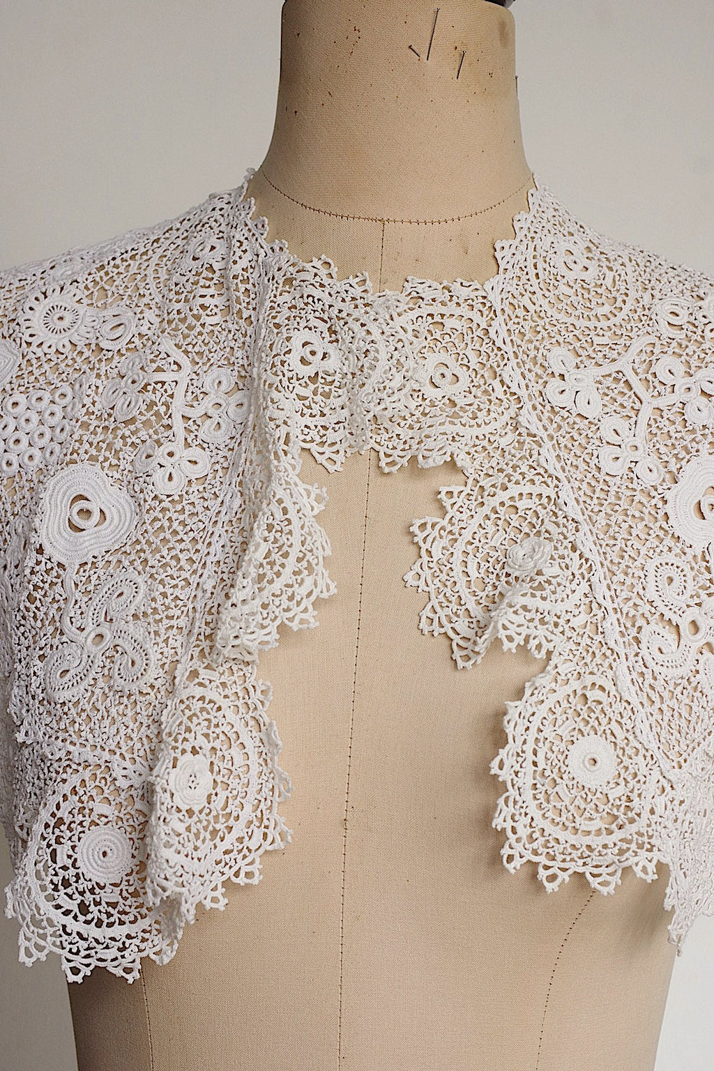 アンティークレース　dentelle antique アンティークレース　襟2 .FR a l'epoque