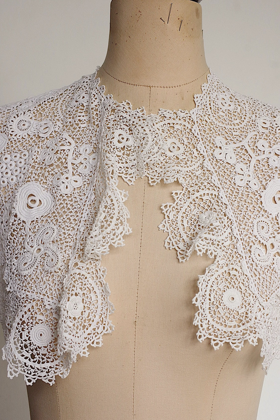 アンティークレース　dentelle antique アンティークレース　襟2 .FR a l'epoque