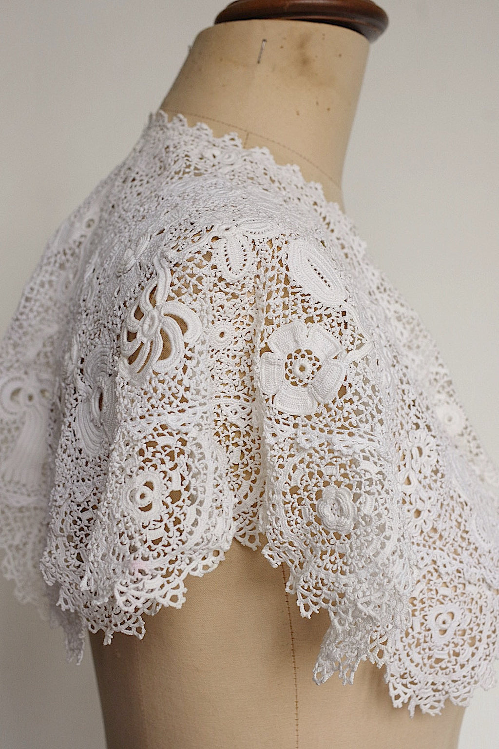 アンティークレース　dentelle antique アンティークレース　襟2 .FR a l'epoque