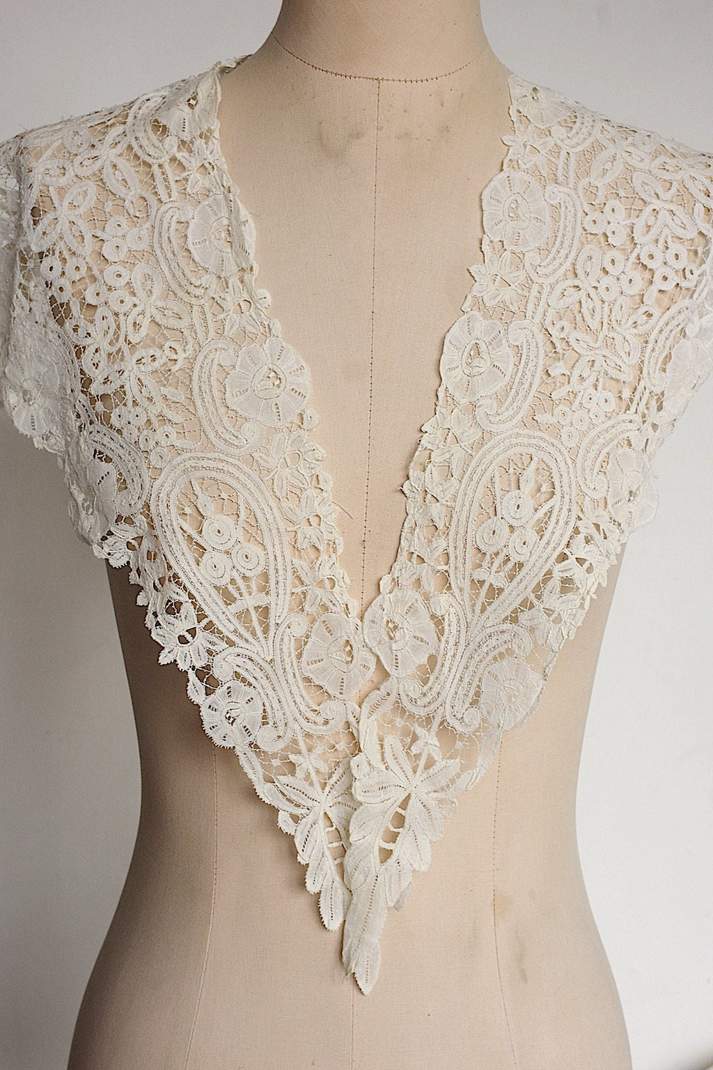 アンティークレース　dentelle antique アンティークレース　襟9 .FR a l'epoque
