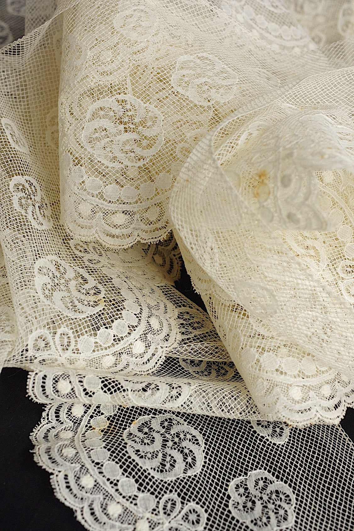 アンティークレース　dentelle antique アンティークレース　par 2m .FR a l'epoque
