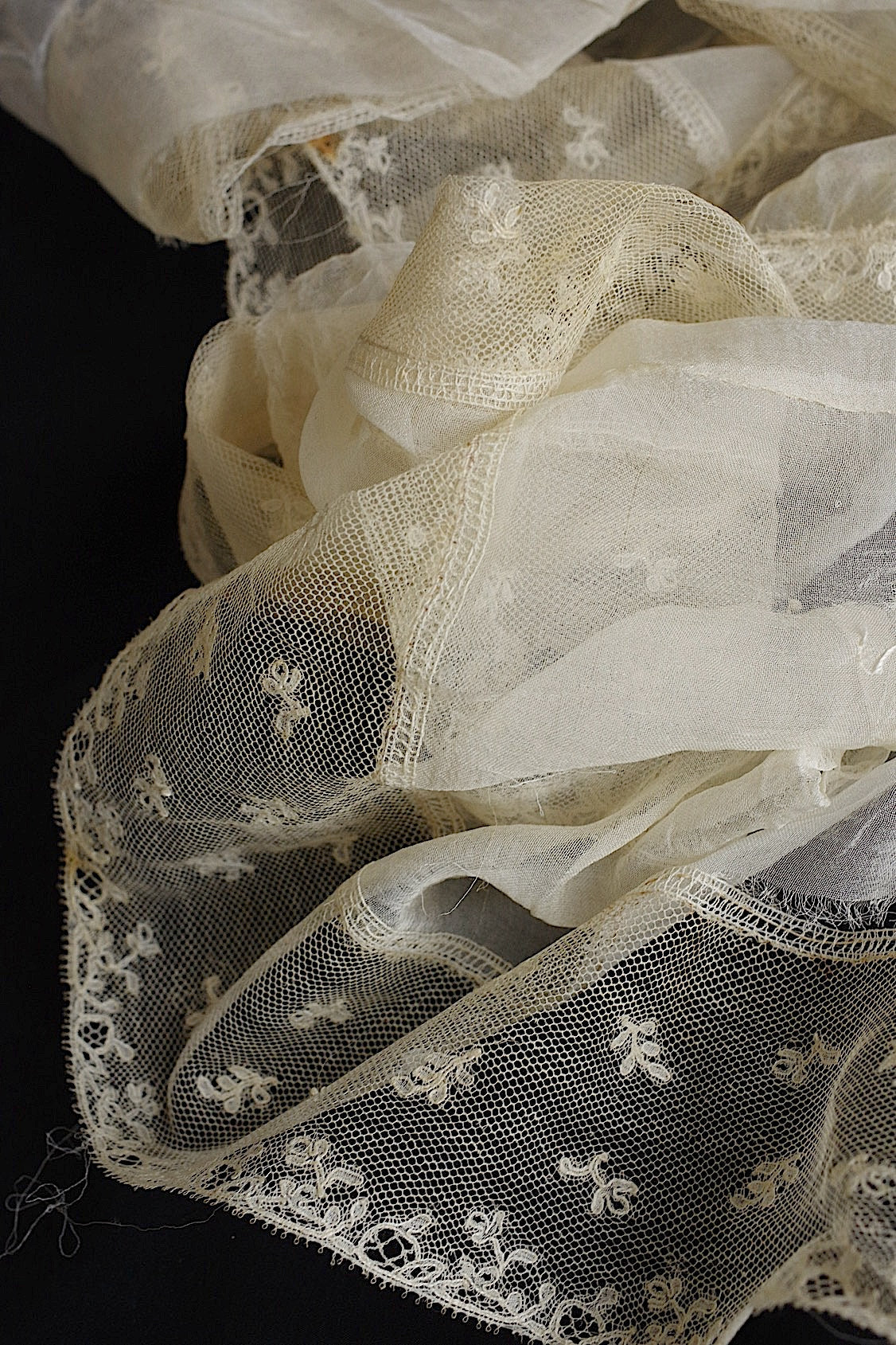 アンティークレース　dentelle antique アンティークレース　素材用　２種 .FR a l'epoque