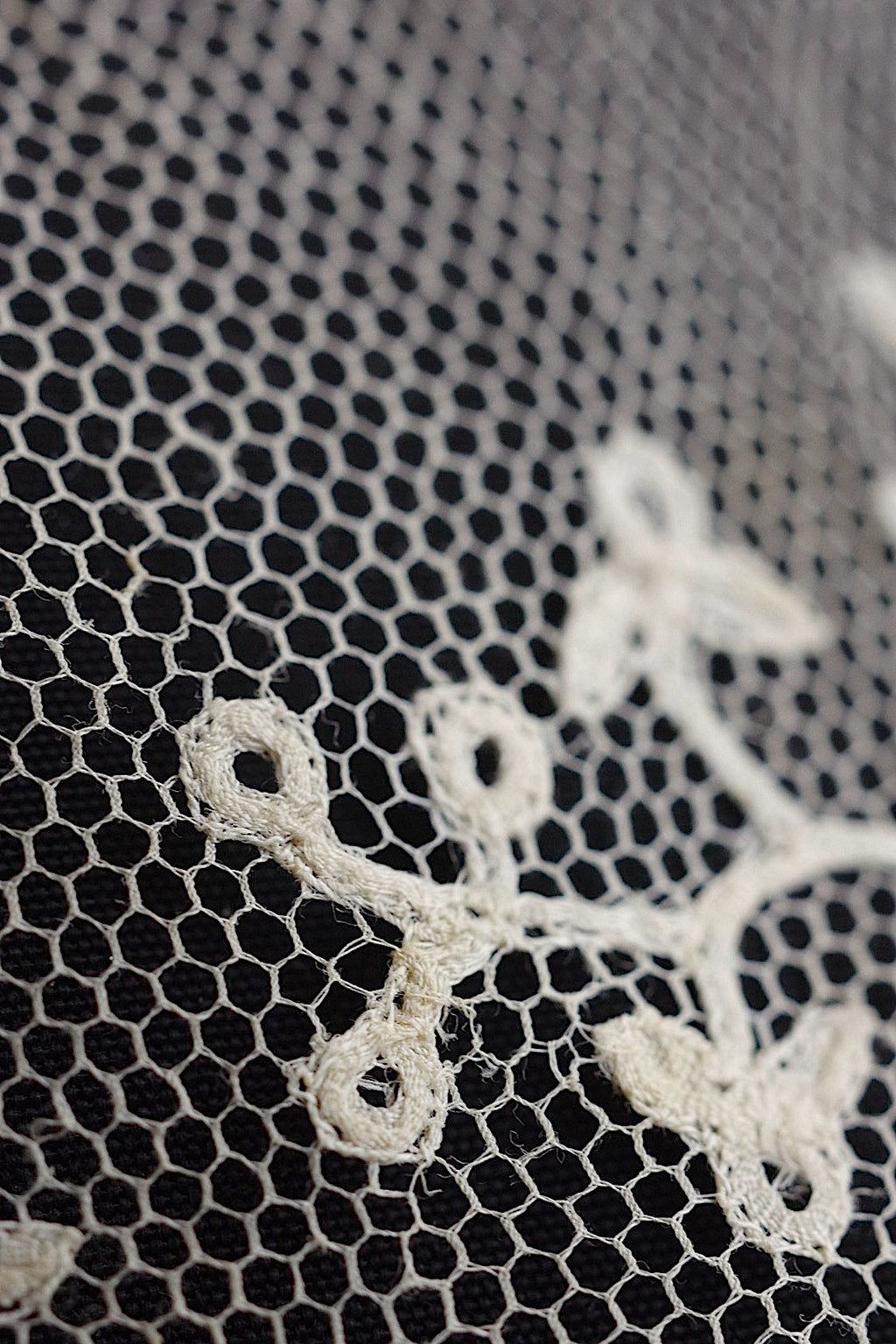 アンティークレース　dentelle antique アンティークレース　素材用　４本 .FR a l'epoque