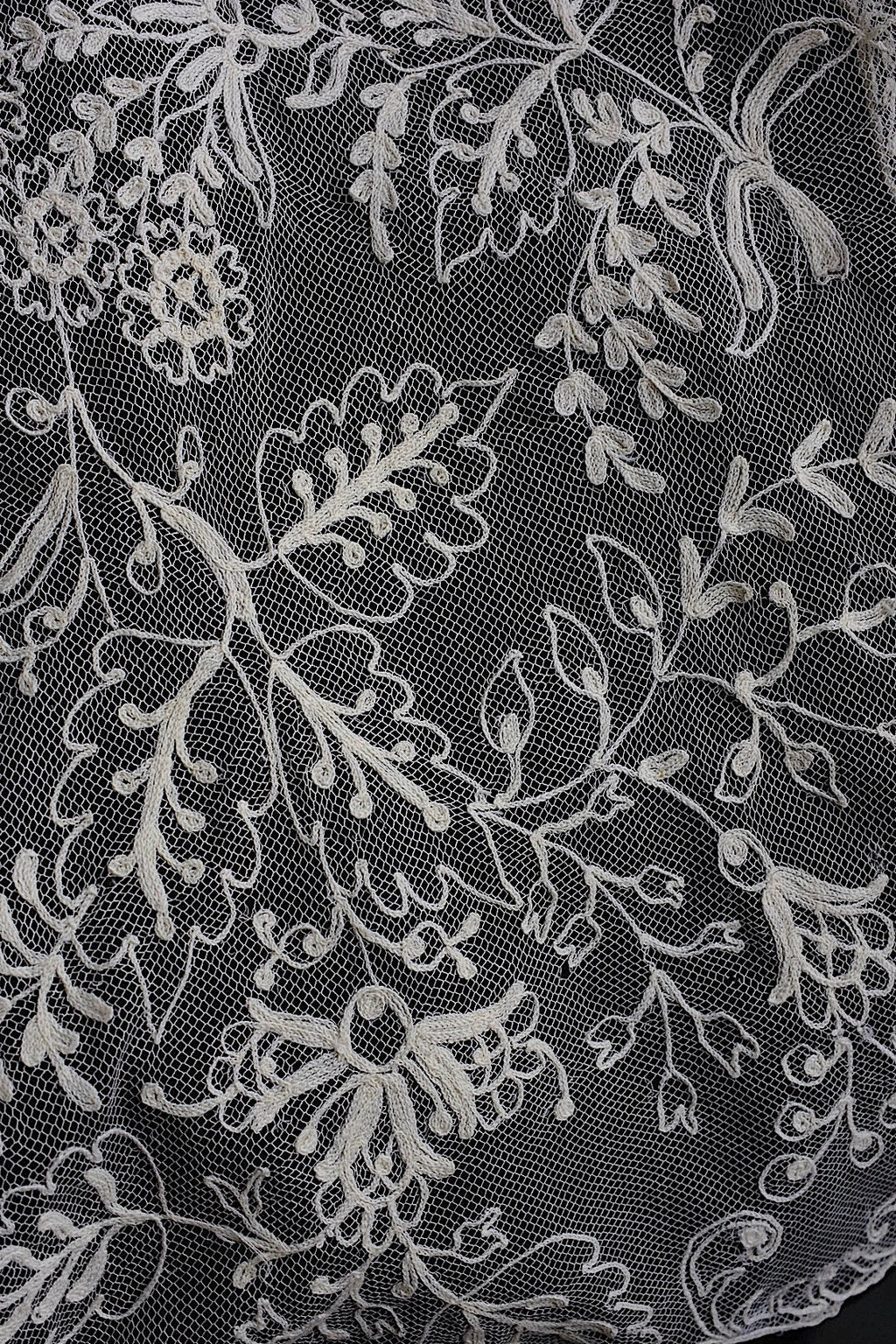 アンティークレース　dentelle antique アンティークレース　素材用　ハギレ .FR a l'epoque