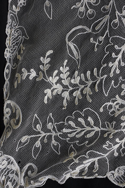アンティークレース　dentelle antique アンティークレース　素材用　ハギレ .FR a l'epoque