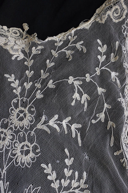アンティークレース　dentelle antique アンティークレース　素材用　ハギレ .FR a l'epoque