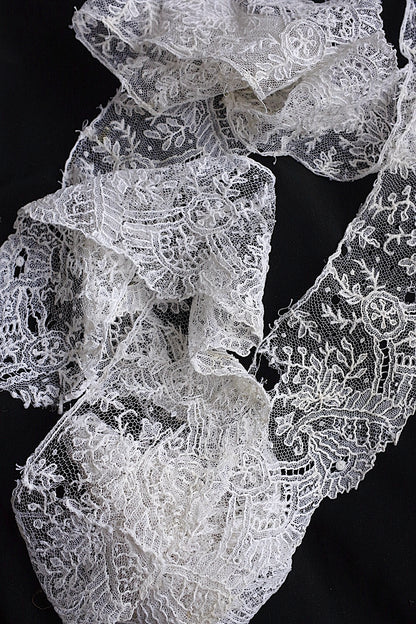 アンティークレース