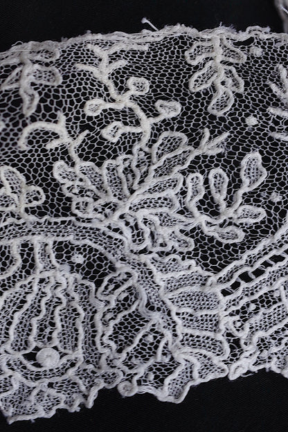 アンティークレース　dentelle antique アンティークレース　素材用　184cm .FR a l'epoque