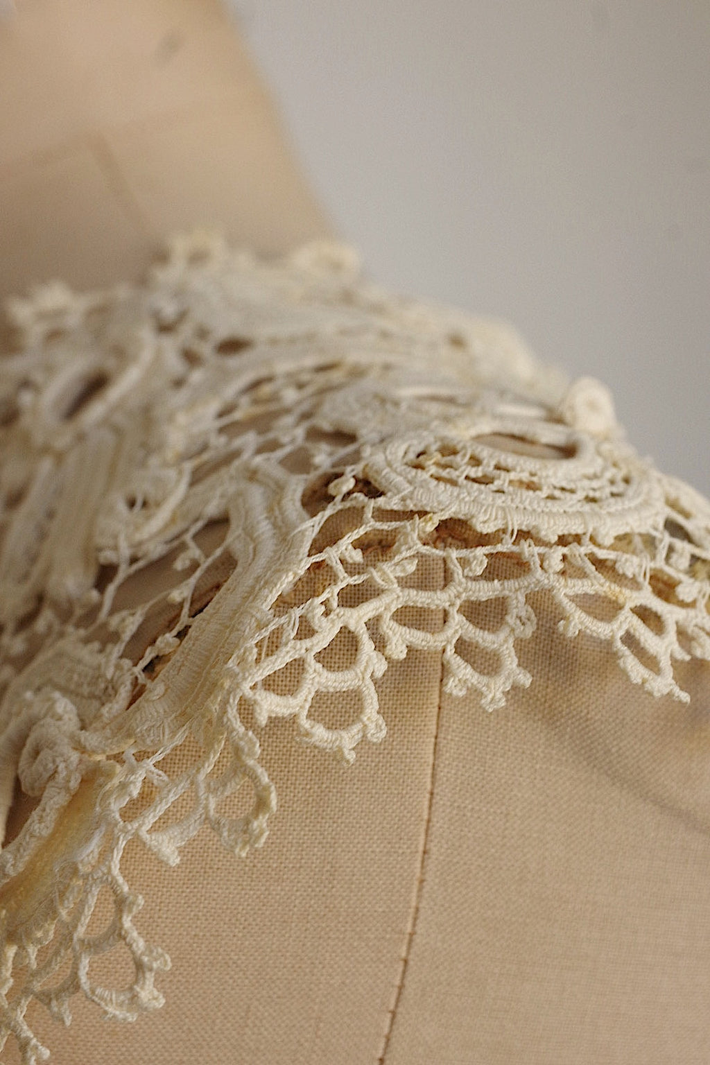 アンティークレース　dentelle antique アンティークレース　クロシェ襟 .FR a l'epoque