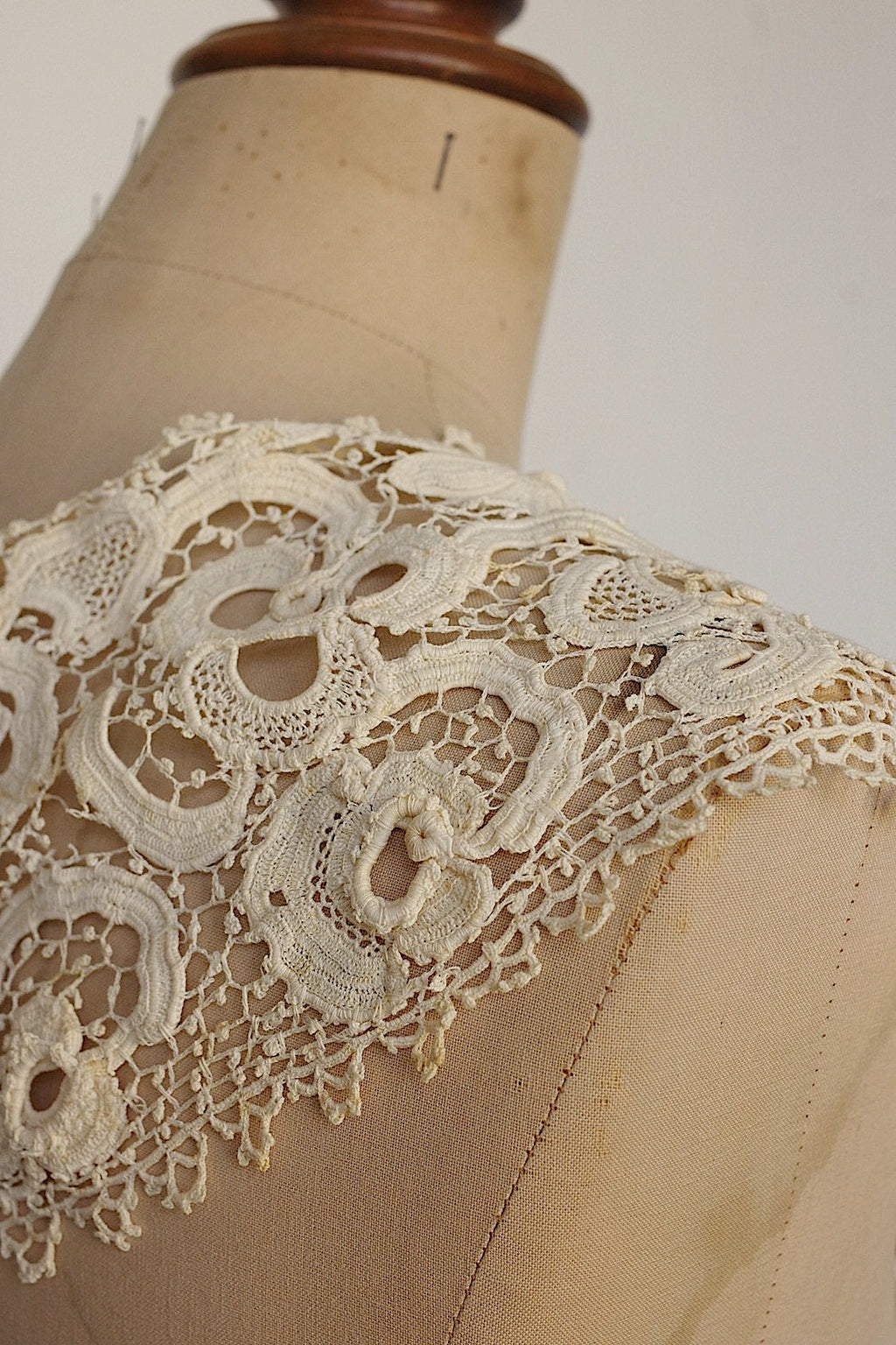 アンティークレース　dentelle antique アンティークレース　クロシェ襟 .FR a l'epoque