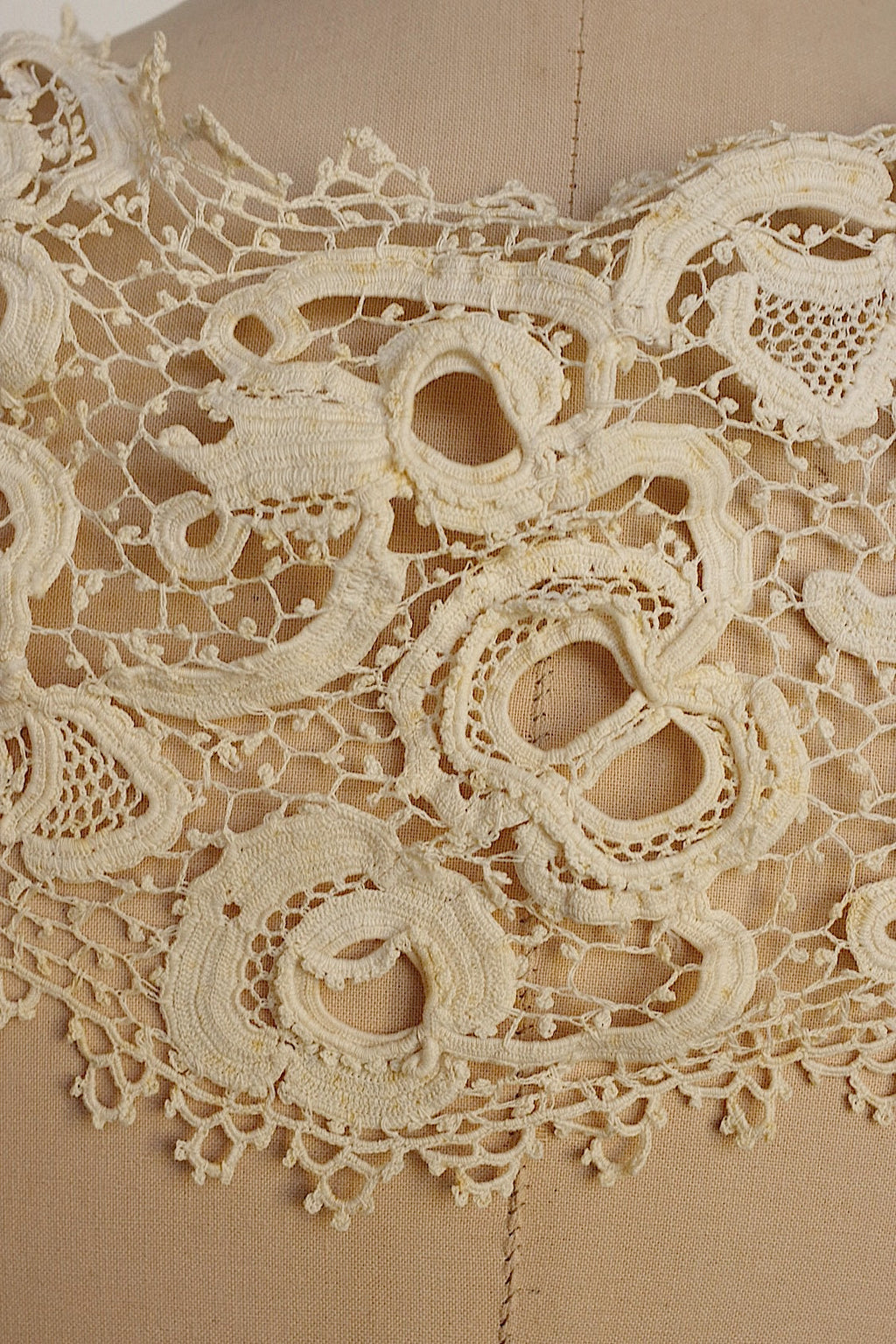 アンティークレース　dentelle antique アンティークレース　クロシェ襟 .FR a l'epoque