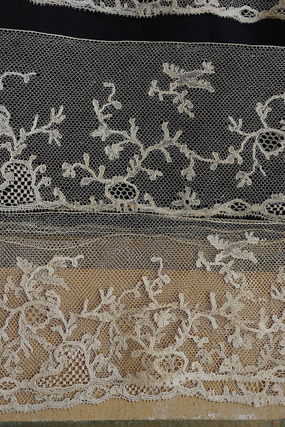 アンティークレース　dentelle antique アンティークレース　２種 .FR a l'epoque