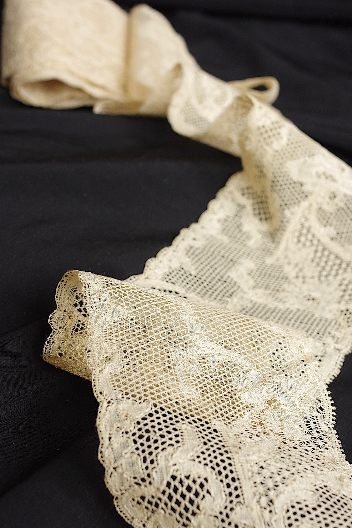 アンティークレース　dentelle antique アンティークレース　280cm .FR a l'epoque
